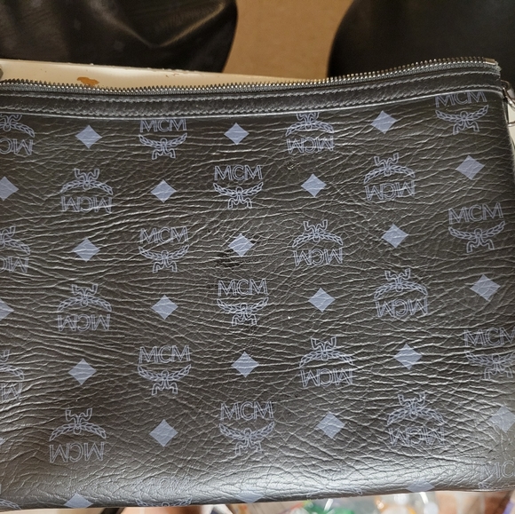 Pouch - Picture 3 of 3